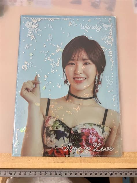 Wts Red Velvet Wendy Exclusive Shaker Folder Hobbies Toys