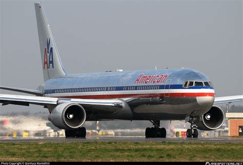 N379aa American Airlines Boeing 767 323er Photo By Gianluca Mantellini