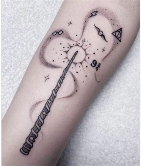 9 3/4 Ideas para Tatuajes de Harry Potter que todos los fans quieren • 2020