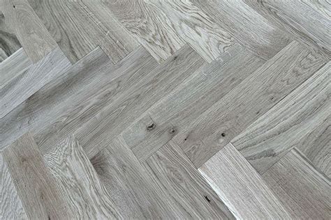 Unfinished Solid European Oak Parquet Wood Flooring 22mm X 70mm X 280mm Brilliant Wood Flooring