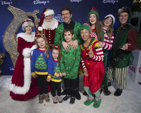 “The Santa Clauses” Premiere Event Photos – What's On Disney Plus