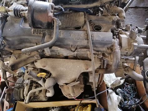 nissan  valve engine surplus