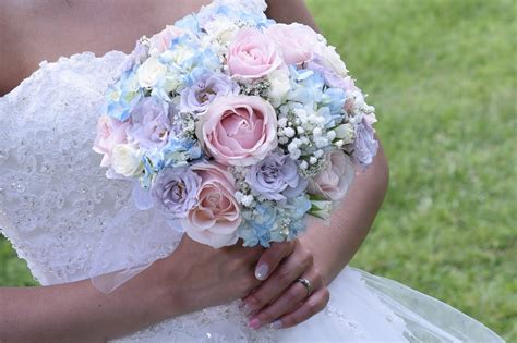 Hawaii Wedding Flowers: Soft Pink Purple & Blue Bouquet