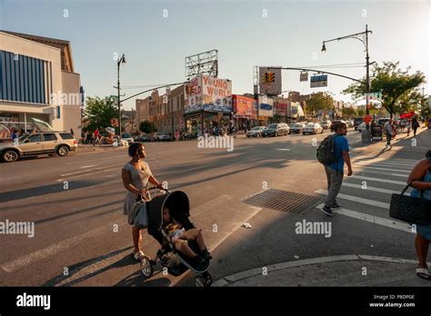 Fordham Road Hi Res Stock Photography And Images Alamy