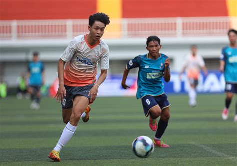 Hot Boy M Ghi Hat Trick U Ti N T Ng M L M C U Th Chuy N Nghi P