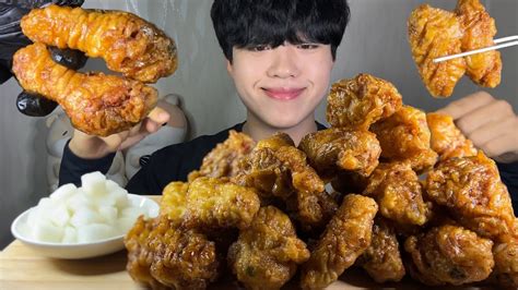 Asmr 달짝지근한 교촌치킨 허니콤보🍗먹방 리얼사운드 Chicken Mukbang Real Sound Youtube