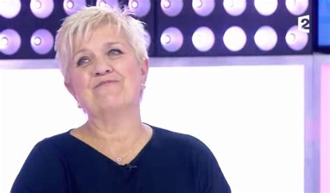 Mimi Mathy Fond En Larmes Sur Le Plateau De C Est Au Programme Vid O