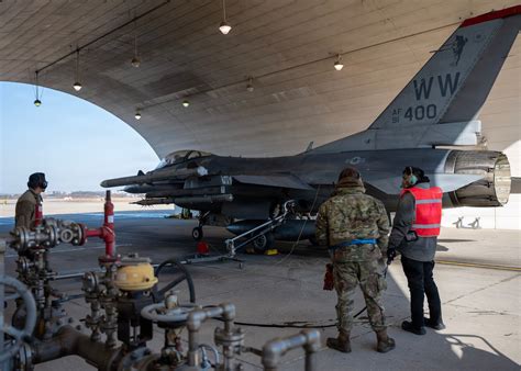 Fueling The Fight Hot Pit Refueling Sustains Combat Airpower At Osan