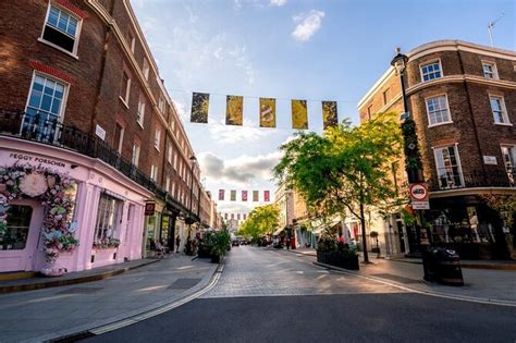 Tour a piedi di Belgravia di 2 ore e tè pomeridiano fornito da