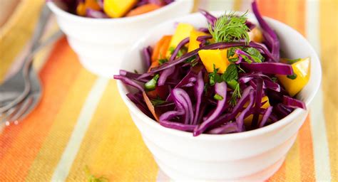 Ensalada de repollo con piña Entradas Recetas Internacionales