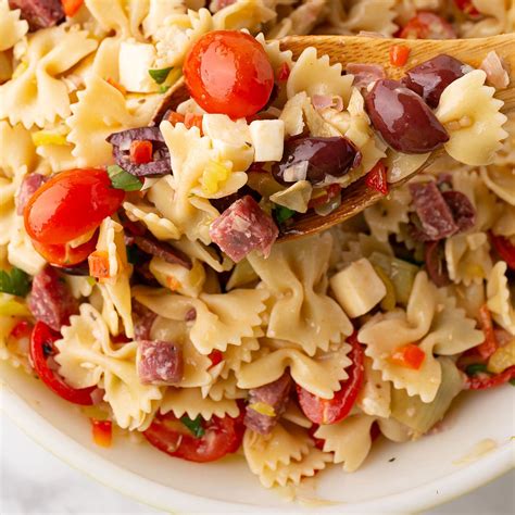 Italian Bow Tie Pasta Salad Easy With Zesty Dressing Amira S Pantry