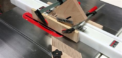 How To Cut Plexiglass With A Table Saw Easy Methods