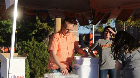 PHOTO GALLERY: OSU Homecoming Walkaround • All About Stillwater