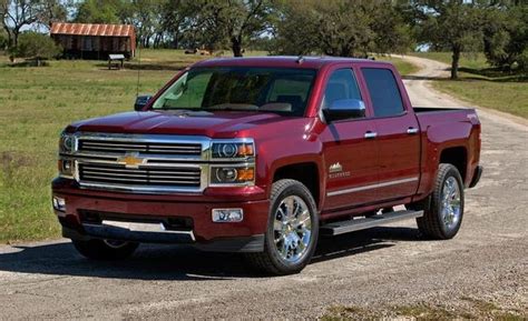 2015 Chevrolet Silverado 1500 LS 2WD Reg Cab 119.0" Features and Specs