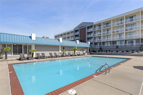 Comfort Inn On The Ocean Gallery | OBX Hotels On The Beach