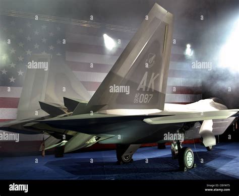 F22 raptor cockpit hi-res stock photography and images - Alamy