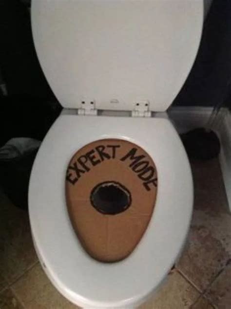 Toilet Pranks (29 Pics) - Pauznet