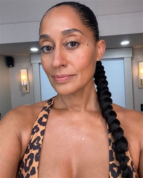 Tracee Ellis Ross Says One Coat Of This Mascara Gives Her All The Volume She Needs — Instyle