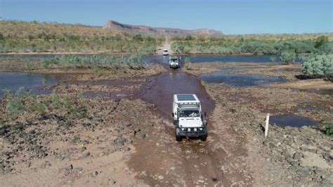 Earthcruiser Makes Ultra Capable Off Grid Motorhomes Out Of Mercedes