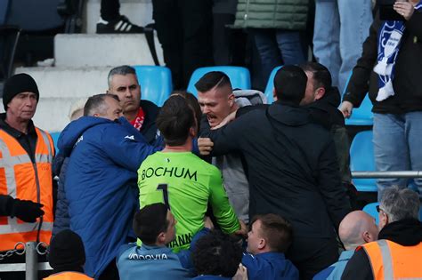 90PLUS VfL Bochum Riemann Auch In Berlin Im Tor Fussball