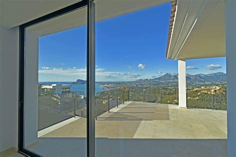 Los Paises Altea Villa Que Combina La Arquitectura Moderna Con