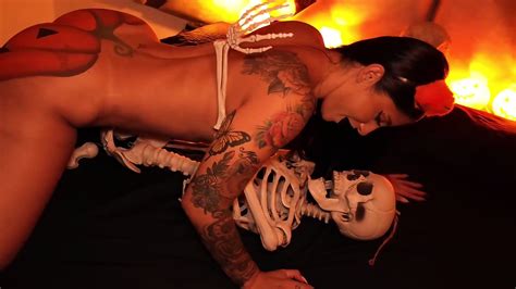 He Fucks My Pumpkin Ass Until He Comes In The Halloween Space Salome Gil