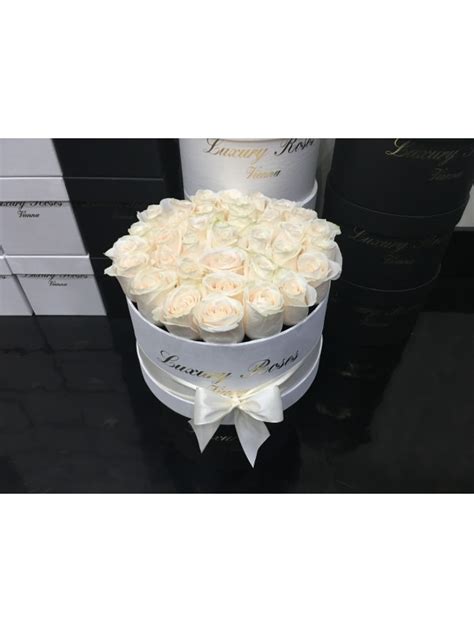 Runde Gro E Box Wei Luxury Roses Vienna