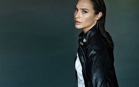 X Gal Gadot Grazia K Hd K Wallpapers Images Backgrounds