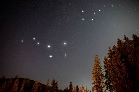 Qué son las 15 estrellas fijas en astrología y cómo nos influencian