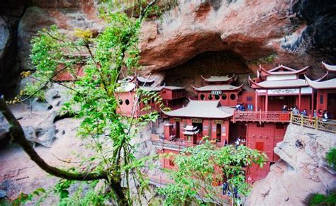 福建这个800多年的悬空古寺，一根柱子撑起一座寺庙，名扬四海