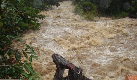 Plan Nak Mandi Sungai? Ketahui Tips Bagaimana Mengesan ‘Kepala Air’