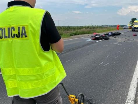 Śmiertelny wypadek dwojga motocyklistów Wjechali w tył skręcającej