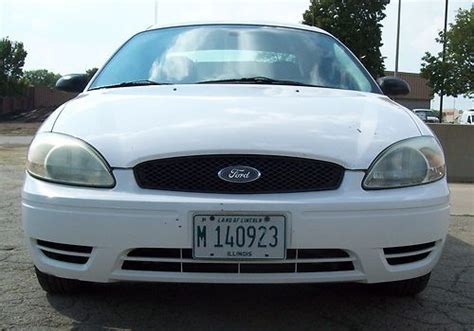 Purchase Used 2004 Ford Taurus Se Sedan 4 Door 3 0l White One Owner In Champaign Illinois