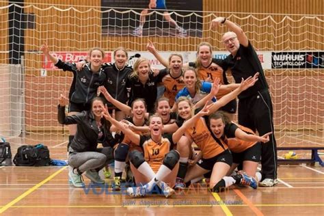 Dames Kampioen Oranje Nassau Volleybal Groningen