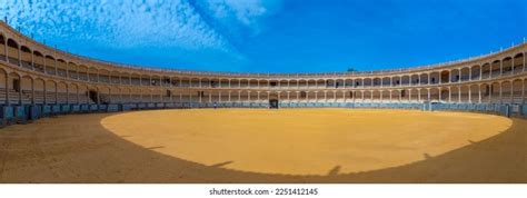 4,587 Plaza De Toros De Ronda Images, Stock Photos, 3D objects ...