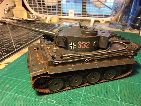 Tamiya 35216 German Tiger 1 Early Production Telegraph