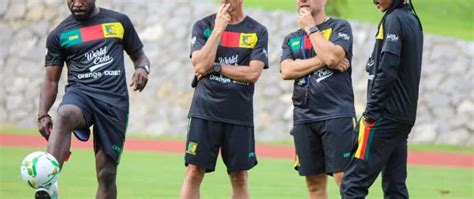 Mathias Eric Owona Nguini Rigobert Song Et Les Lions Indomptables