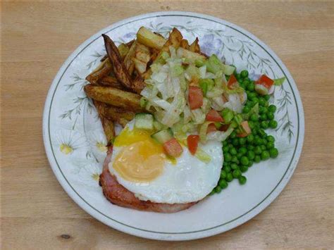 Gammon, egg, chips & peas - Best Slimming World