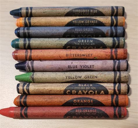 Vintage Crayola Crayons Mid Century Crayons Crayola Collector Old