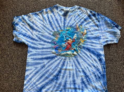 Vintage Y2K Walt Disney World Where The Magic Lives T Gem