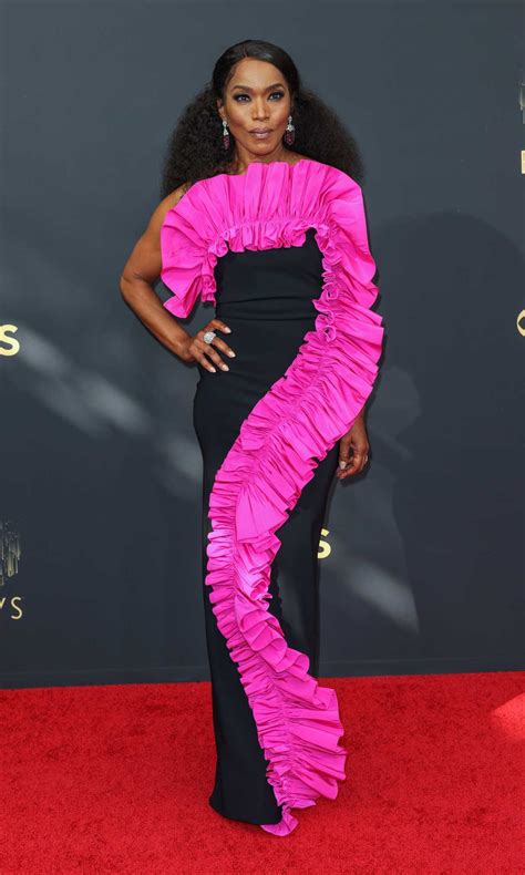 Angela Bassett Attends The 73rd Primetime Emmy Awards In Los Angeles 09192021 Lacelebsco