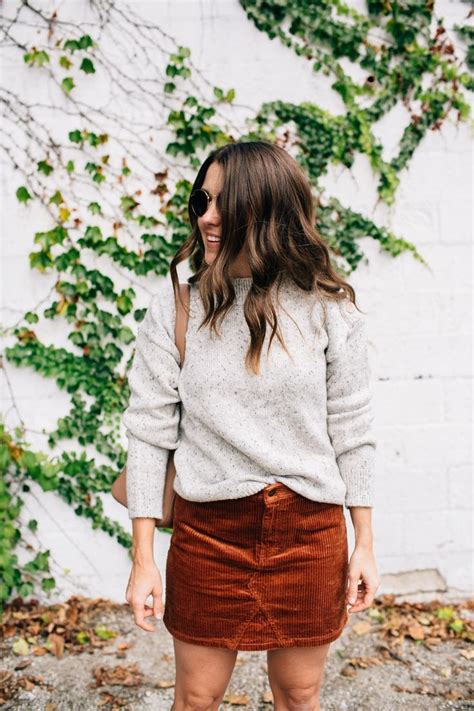 Corduroy Skirt And Sweater In 2020 Fashion Fall Fashion Skirts Fall Outfits Pinterest