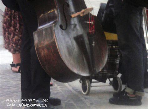 LASANDRAMACCA MODENA BUSKERS FESTIVAL