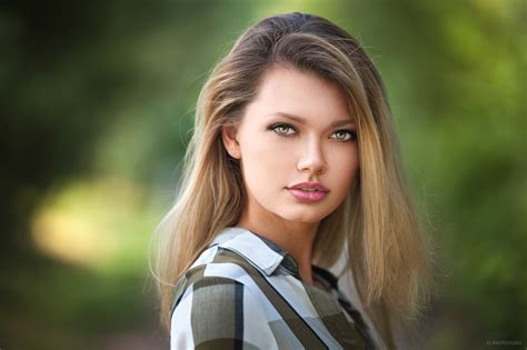 Fondos De Pantalla Mujer Rubia Cara Mujeres Al Aire Libre Camisa