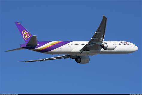 HS TTA Thai Airways International Boeing 777 300ER Photo By Suparat