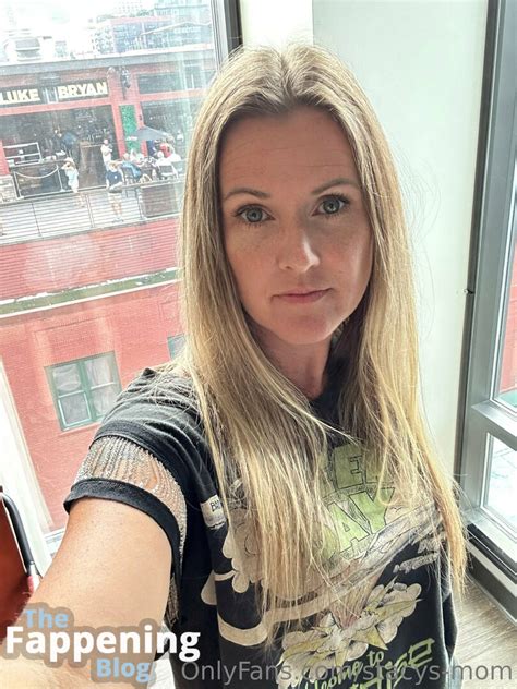 Stacys Mom Nude Leaks OnlyFans Photo TheFappening