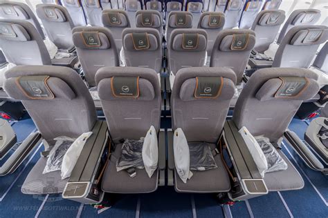 Inside The Lufthansa Boeing 747 8i