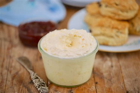 Easy Clotted Cream Recipe How To Make Clotted Cream 3 Ways