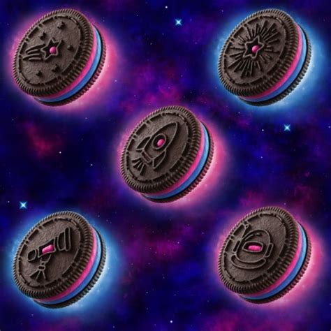 Oreo Space Dunk Chocolate Sandwich Cookies, 10.68 oz - Kroger