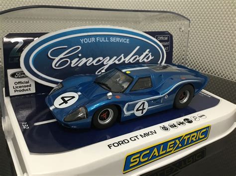 Scalextric C4032 Ford GT MkIV 1967 LeMans Hulme.